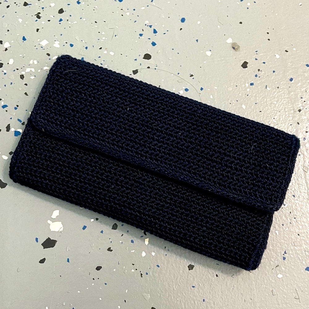 The Sak dark blue crochet wallet